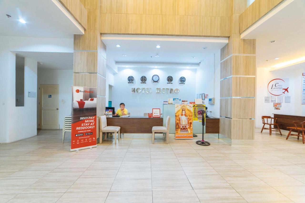 Reddoorz Plus At Hotel Metro Калибо Экстерьер фото